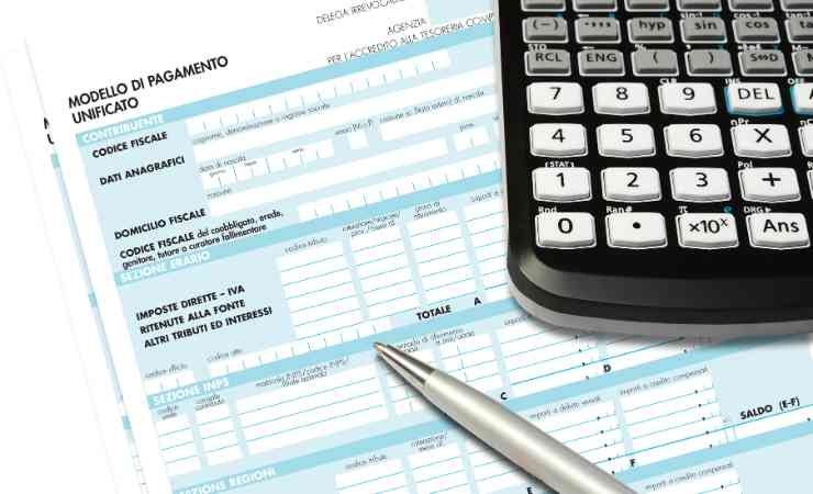 Modulo IMU, penna e calcolatrice