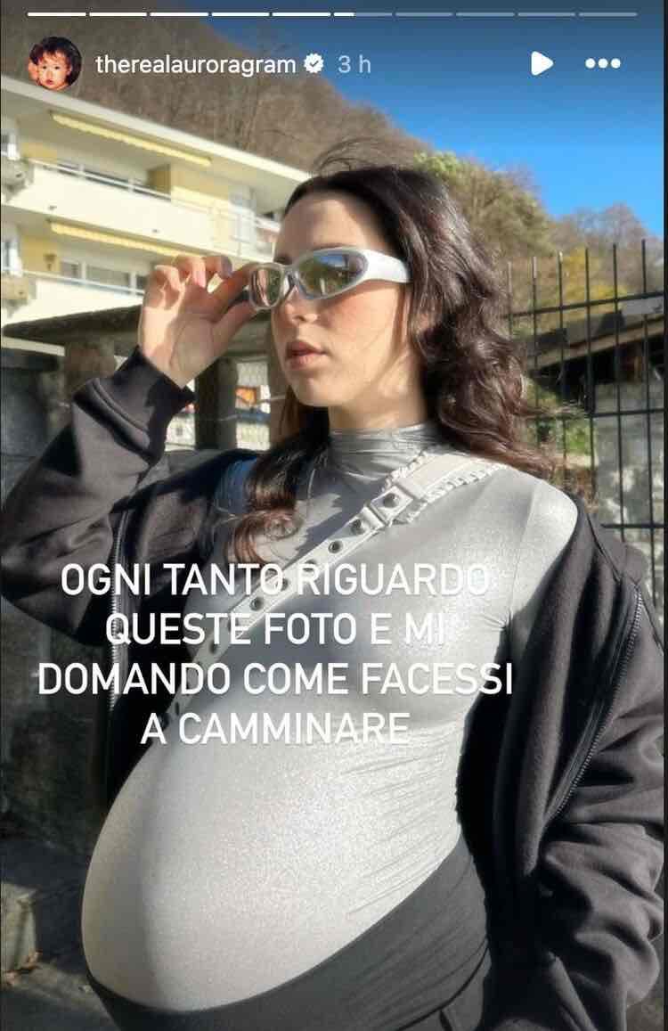 La foto d'annata di Aurora Ramazzotti incinta