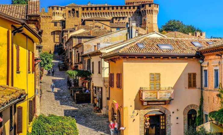 Le case del borgo di Gradara