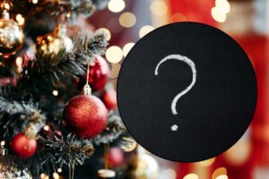albero di natale e punto interrogativo