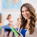 maestra che sorride