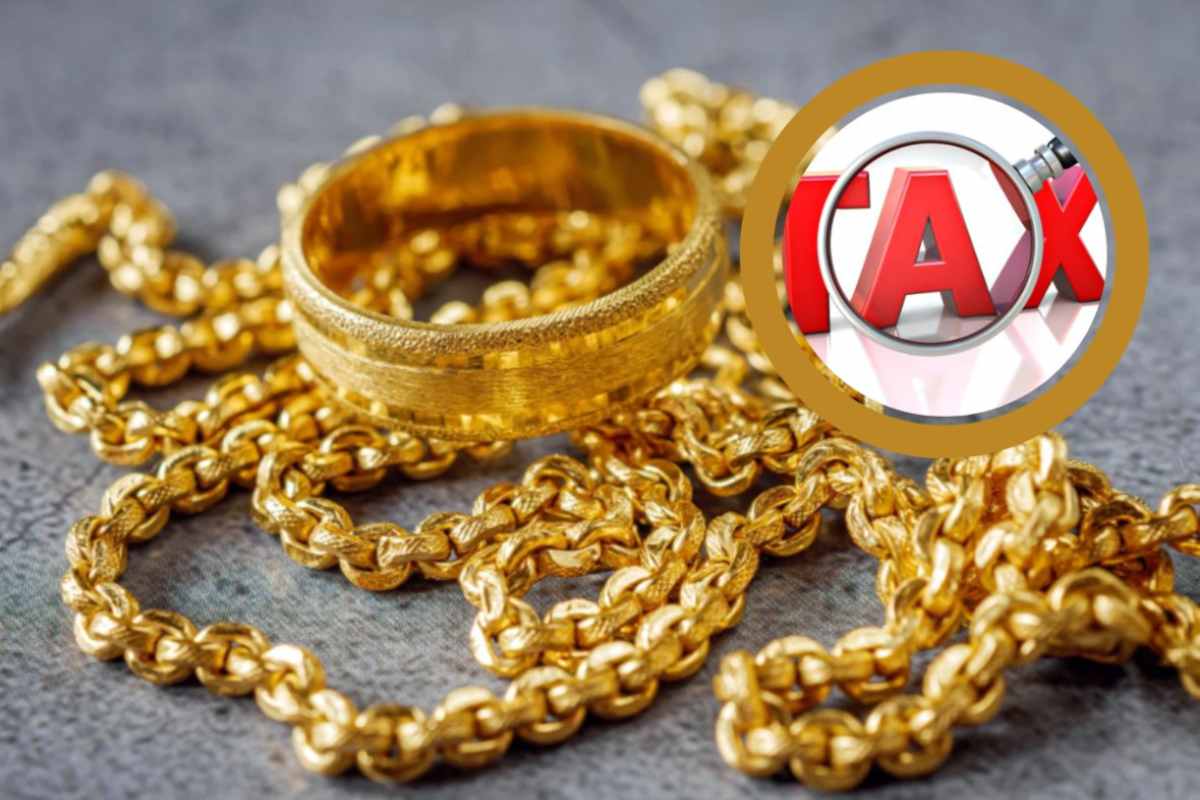 anello e collana d'oro