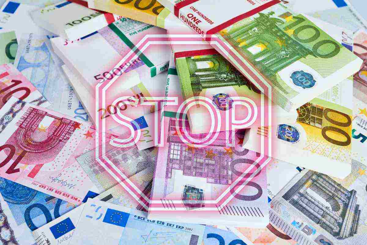Banconote euro e stop