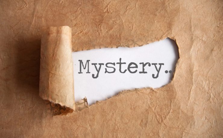 scritta mistero sul muro